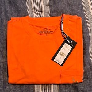 Vineyard Vines T-shirt